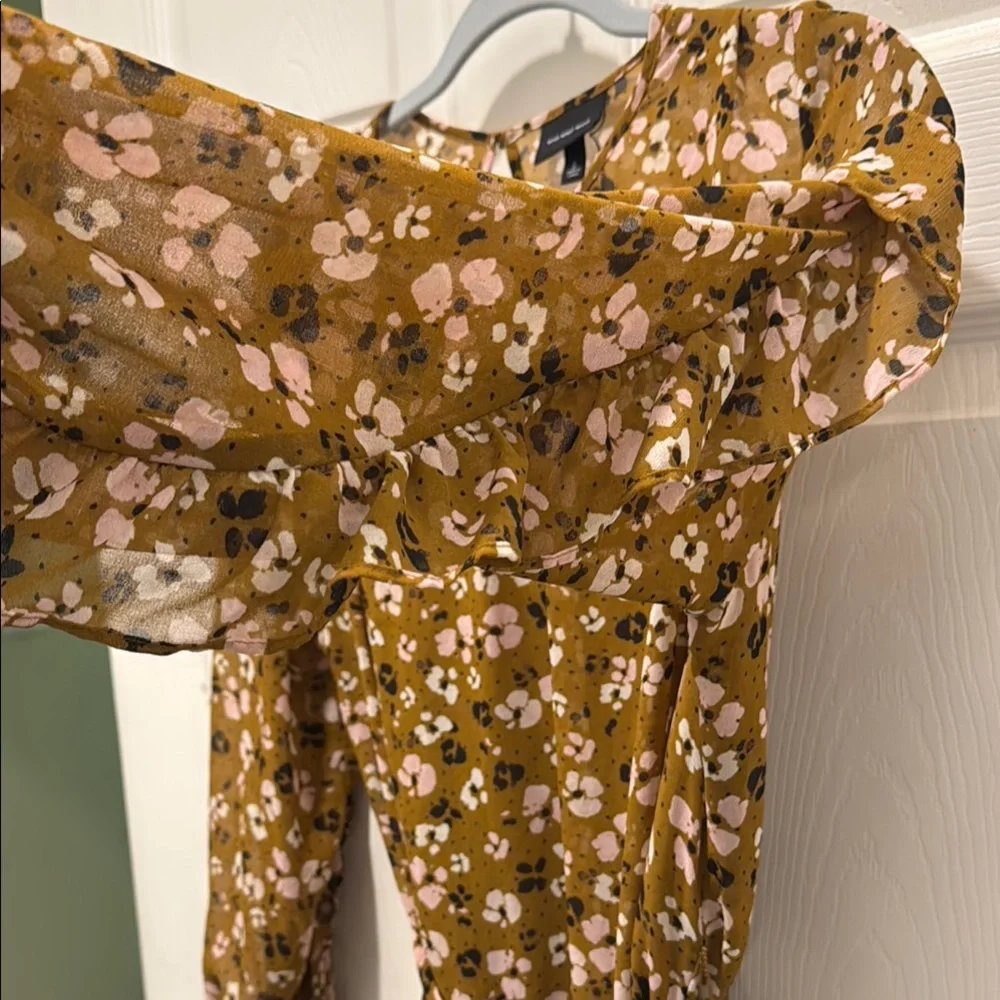 Who What Wear Brown Tan Ruffled Tie Front‎ Sundress